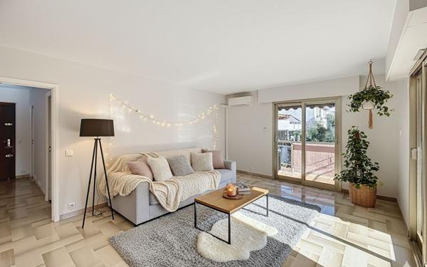 Appartement à vendre    3 pièces • 65,70 m2 Cannes