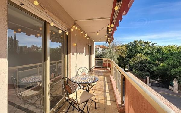 Appartement à vendre    3 pièces • 65,70 m2 Cannes