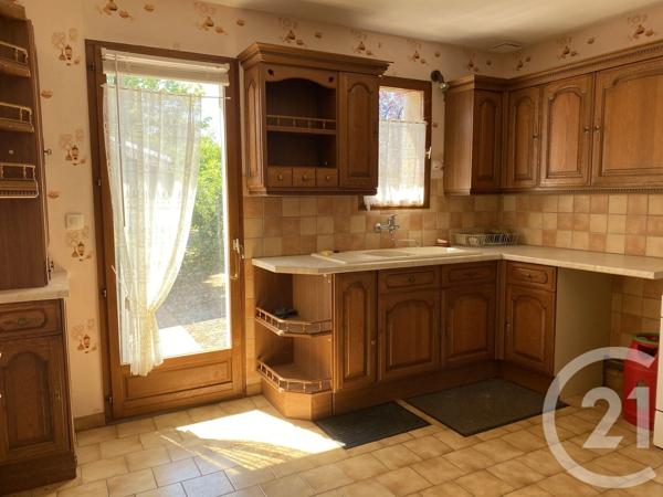 Maison à vendre  6 pièces - 154 m 2   BOULLERET  - 18