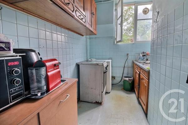 Appartement F3 à vendre  3 pièces - 54 m 2   LES LILAS  - 93
