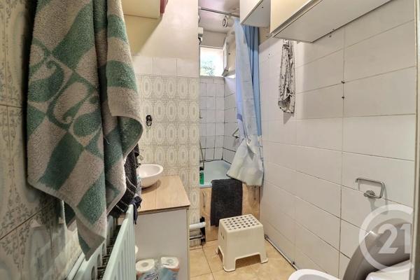 Appartement F3 à vendre  3 pièces - 54 m 2   LES LILAS  - 93