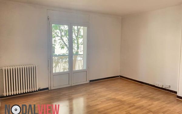 Appartement à louer    2 pièces • 62 m2 Nîmes