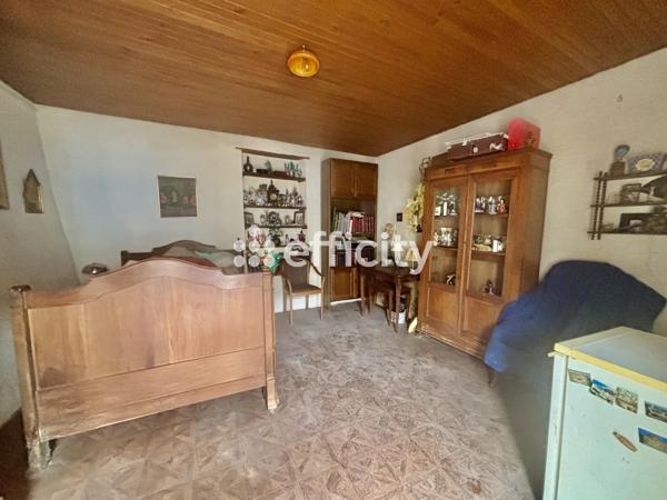 Maison
         3 pièces
        - 71 m² 59 900 € *