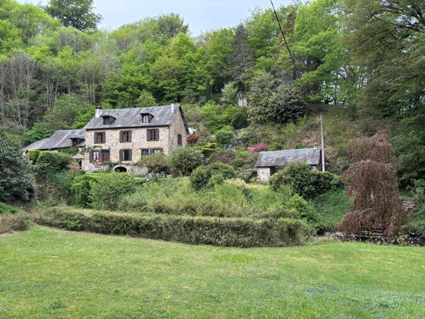 Maison à VIGEOIS, 19410 - 7 pièces 181m²