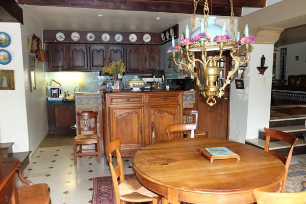 Maison à VIGEOIS, 19410 - 7 pièces 181m²