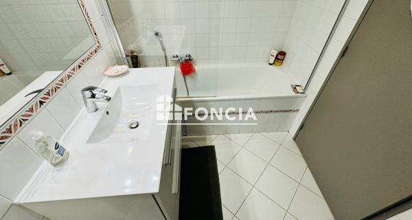 À vendre Appartement 3 pièces 65 m² - Saint-raphaël 83700