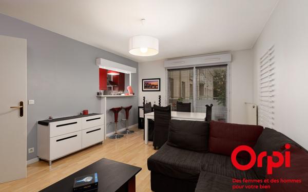 Appartement à vendre    3 pièces • 64 m2 Guyancourt