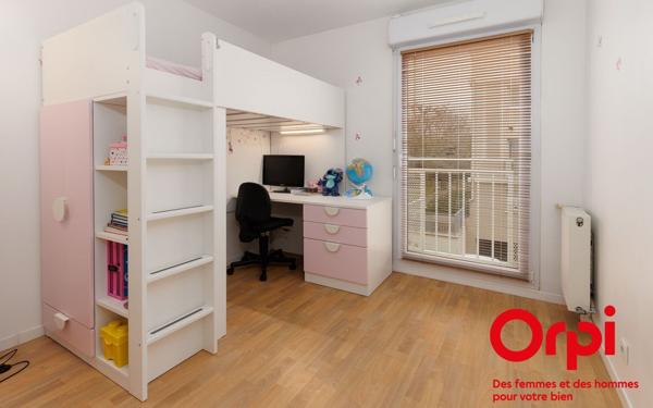 Appartement à vendre    3 pièces • 64 m2 Guyancourt