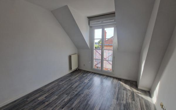 Appartement à louer    2 pièces • 54,82 m2 Brie-Comte-Robert