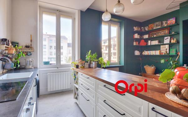 Appartement à vendre    2 pièces • 60 m2 Oullins