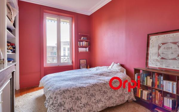 Appartement à vendre    2 pièces • 60 m2 Oullins