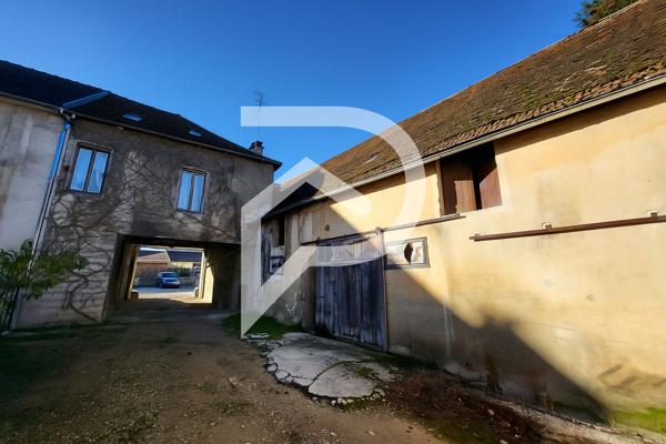 Maison 4 pièces 331 m2
