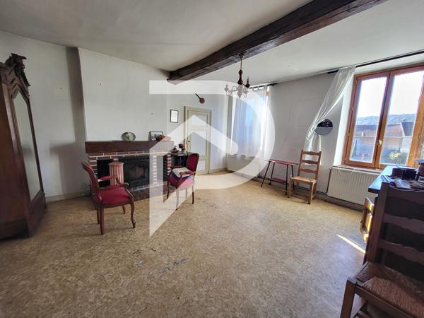 Maison 4 pièces 331 m2