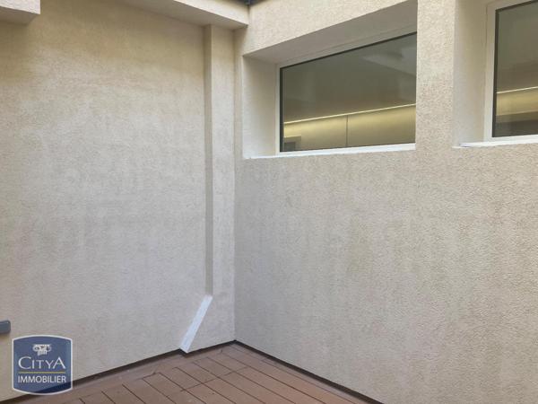 Appartement à louer 2 pièces 54.2m²