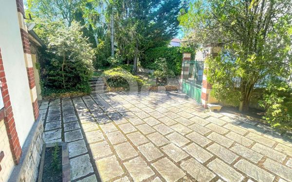 Maison à vendre    9 pièces •  Vernouillet