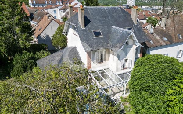 Maison à vendre    9 pièces •  Vernouillet