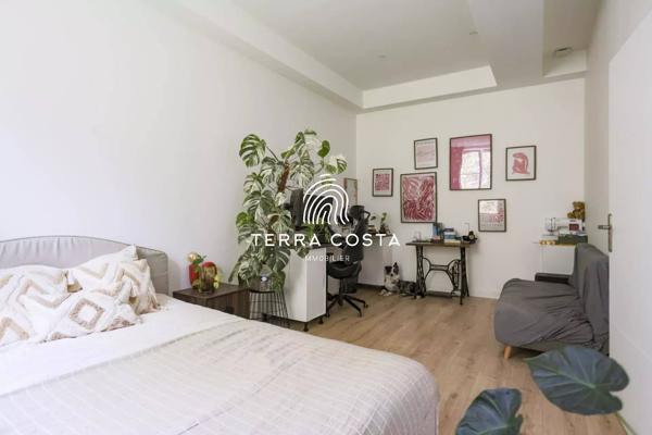 Duplex de 148 m² – Esprit maison – Jardin privatif de + 500 m²