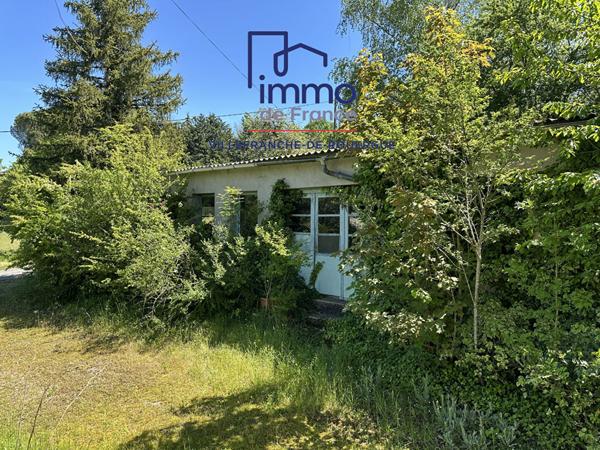 Maison 2 appartements atelier de 70 m² sur 2520 m² de terrain