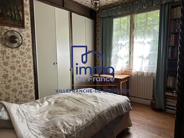 Maison 2 appartements atelier de 70 m² sur 2520 m² de terrain