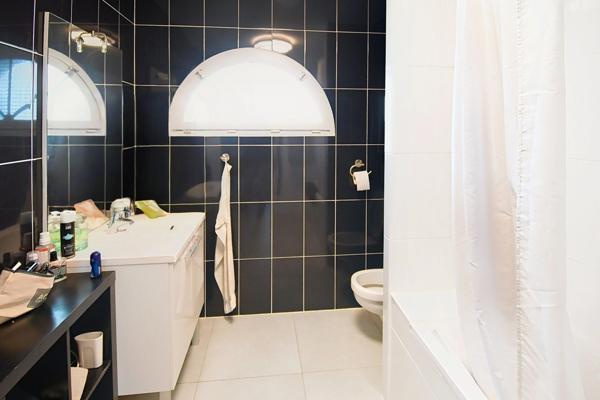 TRES BELLE MAISON INDIVIDUELLE 130M2 + VERANDA 36M2 SUR TERRAIN DE 6 ARES 70