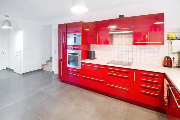 TRES BELLE MAISON INDIVIDUELLE 130M2 + VERANDA 36M2 SUR TERRAIN DE 6 ARES 70