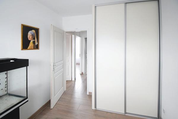 TRES BELLE MAISON INDIVIDUELLE 130M2 + VERANDA 36M2 SUR TERRAIN DE 6 ARES 70