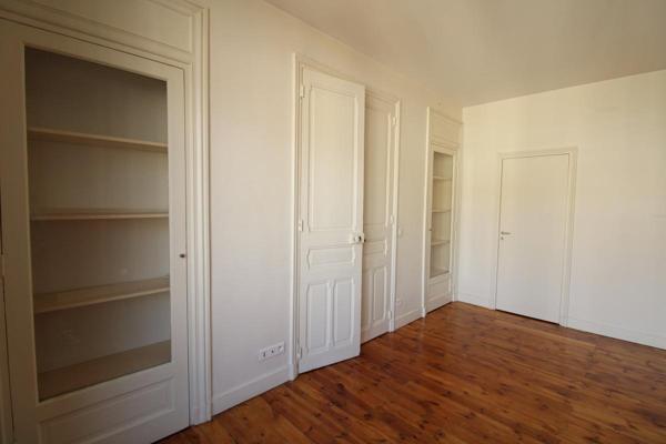 39 AVENUE FOCH - F2 LUMINEUX AVEC TERRASSE