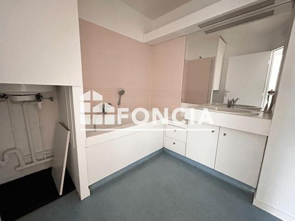 Location Appartement 2 pièces 47.65 m² - 4 ALLEE HENRY MATISSE Issy Les Moulineaux 92130