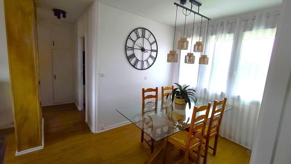 MAGNIFIQUE APPARTEMENT ENTIEREMENT RENOVE