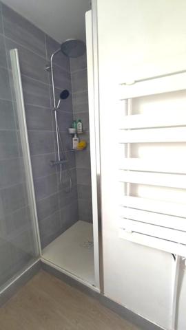 MAGNIFIQUE APPARTEMENT ENTIEREMENT RENOVE