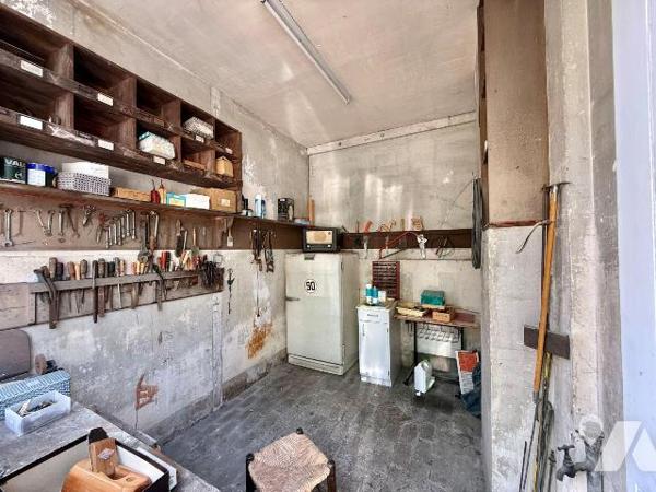 Maison à vendre à Troyes (10000) - Aube

Venez découvrir cet ancien laboratoire offrant de be...