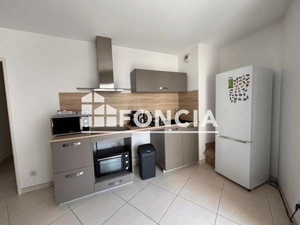 Location Appartement 3 pièces 56.7 m² - 132 AVENUE ROGER SALENGRO Villeurbanne 69100