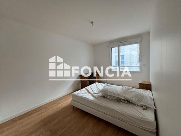 Location Appartement 3 pièces 56.7 m² - 132 AVENUE ROGER SALENGRO Villeurbanne 69100