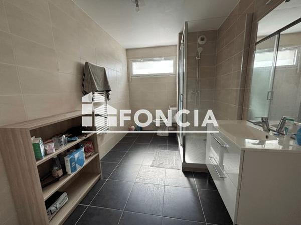 Location Appartement 3 pièces 56.7 m² - 132 AVENUE ROGER SALENGRO Villeurbanne 69100