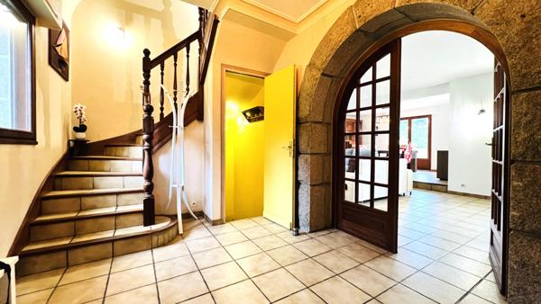 Quimper (29000) Maison T5Bis meublé de 148 m² avec Terrasse, Jardin et Sous-sol intégral QUIMPER
