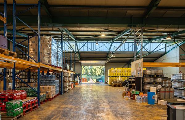 À VENDRE – EXCLUSIVITÉ – MURS COMMERCIAUX / ENTREPÔT + BUREAUX – 2 900 m² – AVIGNON FONTCOUVERTE