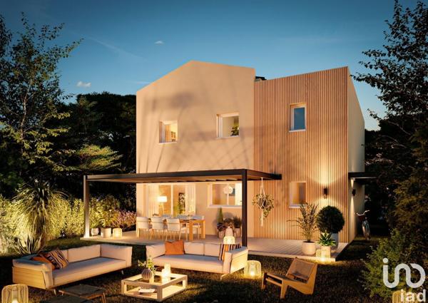 Maison 4 pièces de 85 m² à Sénas (13560)