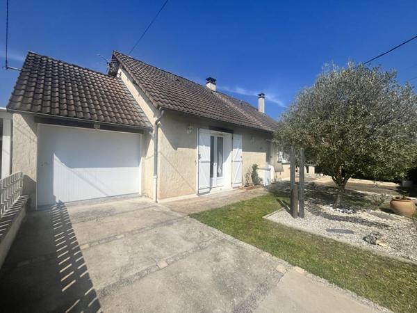 Maison à vendre |  Saint-Pantaléon-de-Larche |  5 pièces | 97 m²