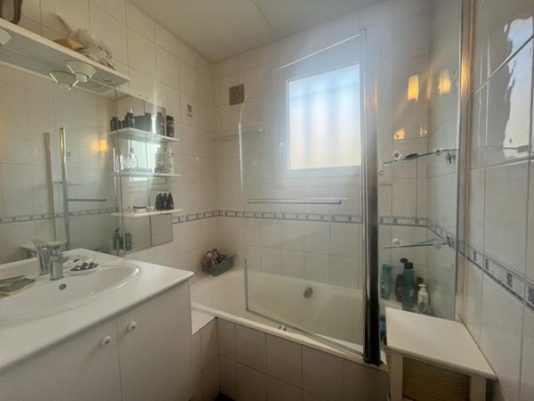 Maison à vendre |  Saint-Pantaléon-de-Larche |  5 pièces | 97 m²