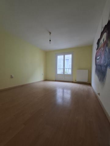 À vendre - Maison individuelle, 6 pièces située à Beaumont-sur-Sarthe (72170)