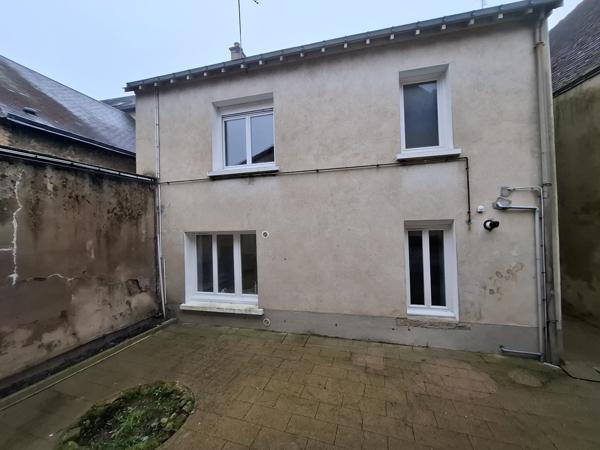 À vendre - Maison individuelle, 6 pièces située à Beaumont-sur-Sarthe (72170)