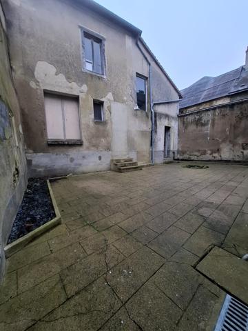 À vendre - Maison individuelle, 6 pièces située à Beaumont-sur-Sarthe (72170)
