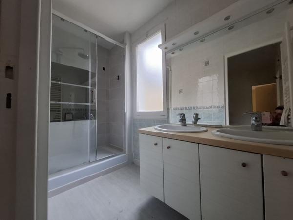 À vendre - Maison individuelle, 6 pièces située à Beaumont-sur-Sarthe (72170)