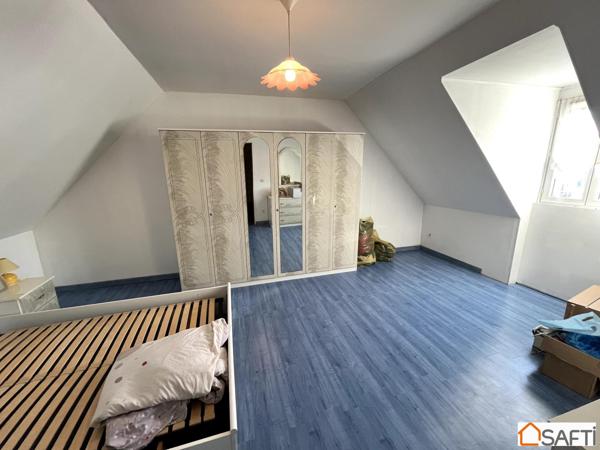 Maison récente avec sous sol complet et piscine