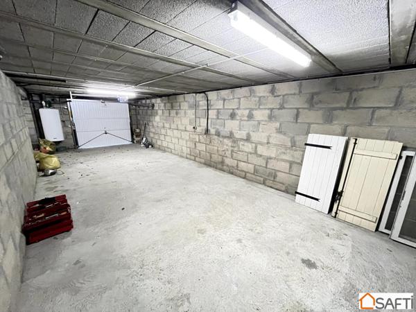 Maison récente avec sous sol complet et piscine