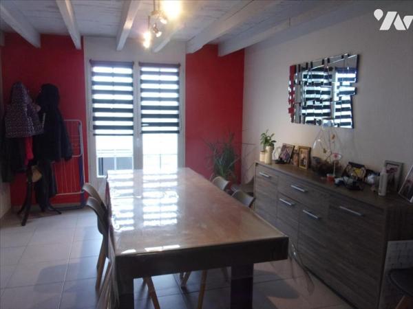 CARENTOIR, Maison familiale à vendre.