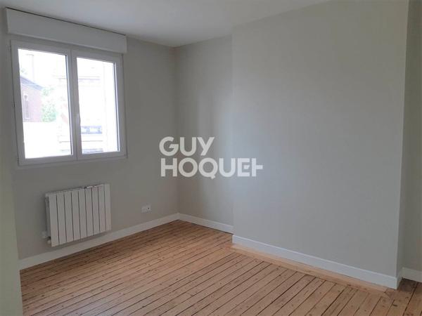 Appartement d'environ 65 m² à louer à ROISEL (80240).