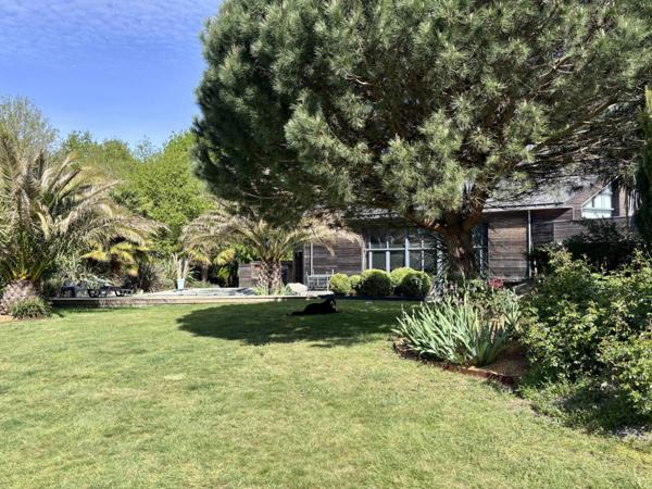 Maison à vendre 5 pièces de 202 m²