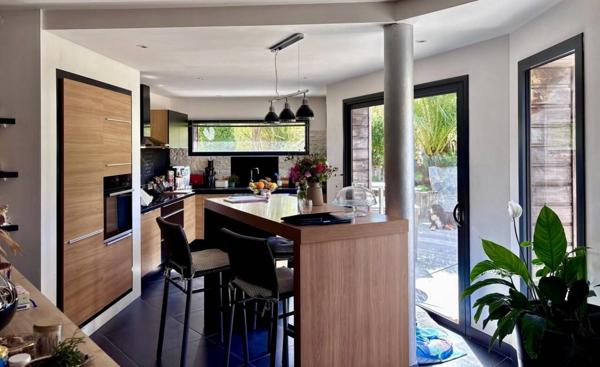 Maison à vendre 5 pièces de 202 m²