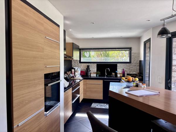 Maison à vendre 5 pièces de 202 m²